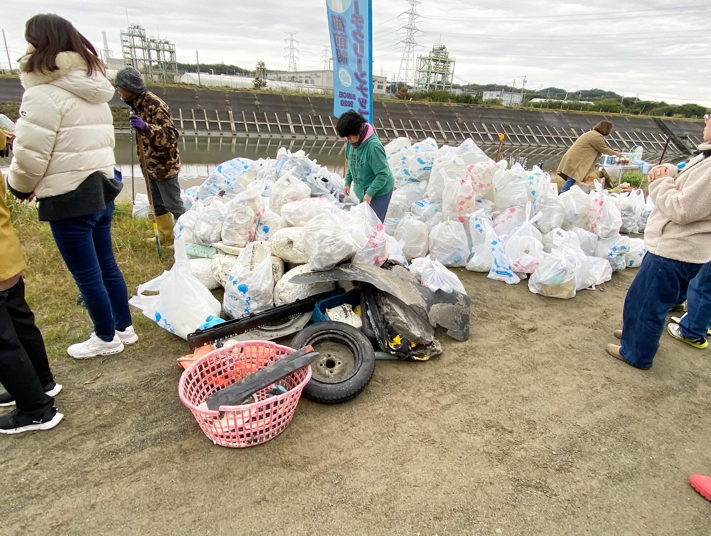 OMAEZAKI BEACH CLEANUP