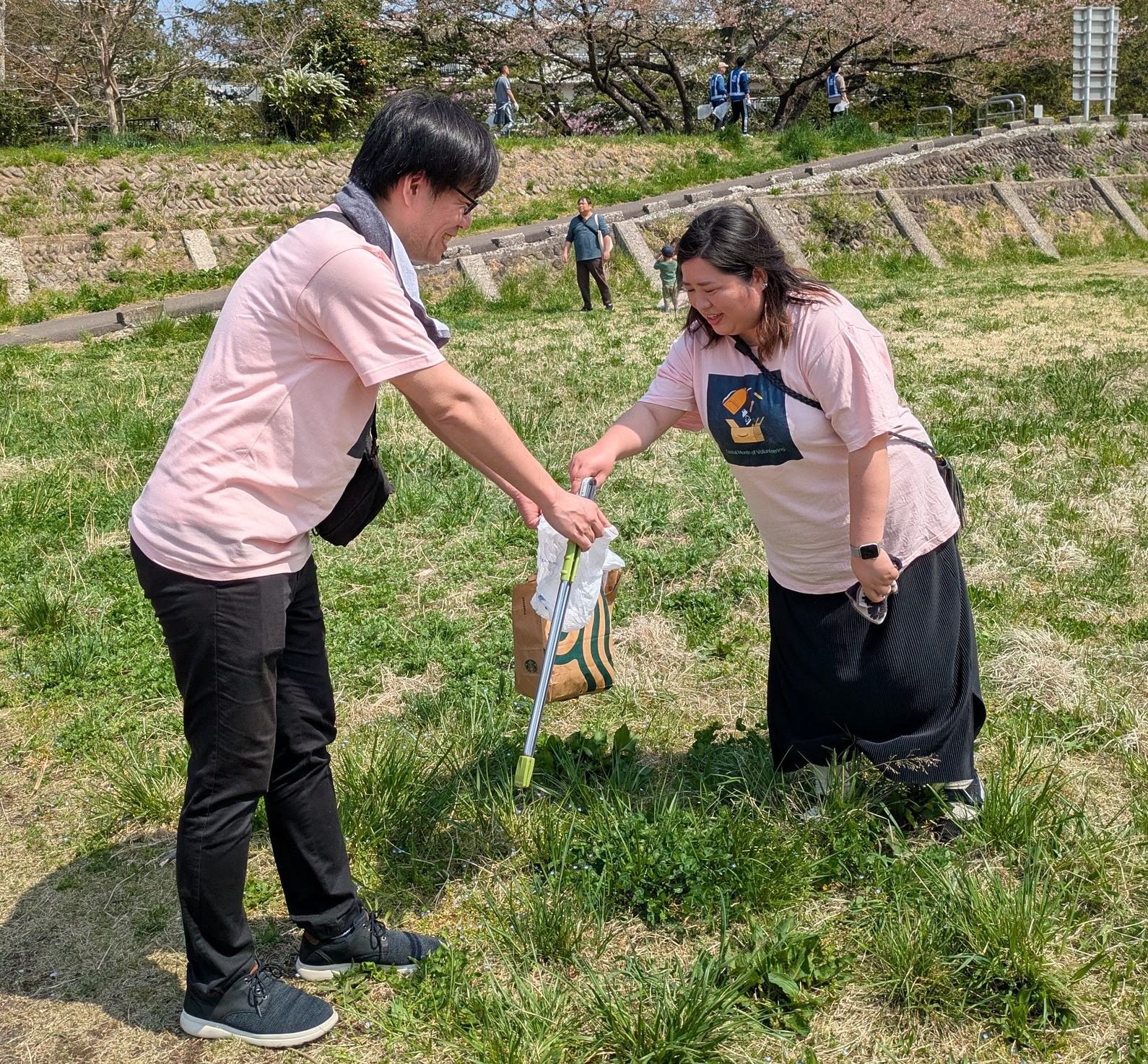 アマゾンジャパン合同会社