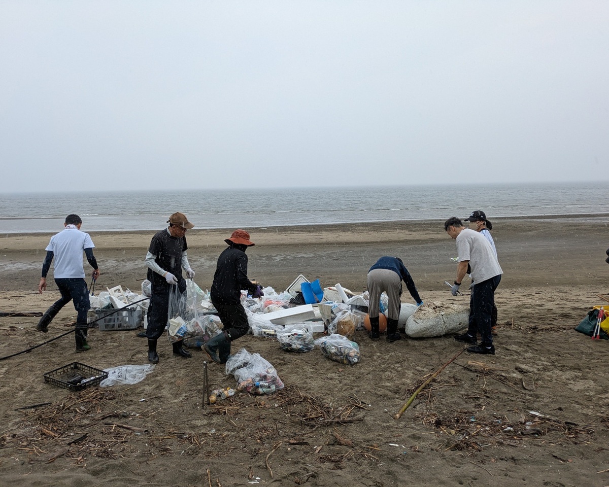 観音寺市海岸・河川清掃の会