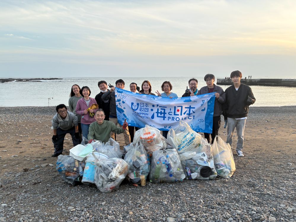 株式会社ナカヱ酒販　海岸清掃委員会