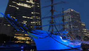 帆船日本丸ブルーライトアップ 公開生放送 清掃活動 海と日本project 海と日本project 日本財団